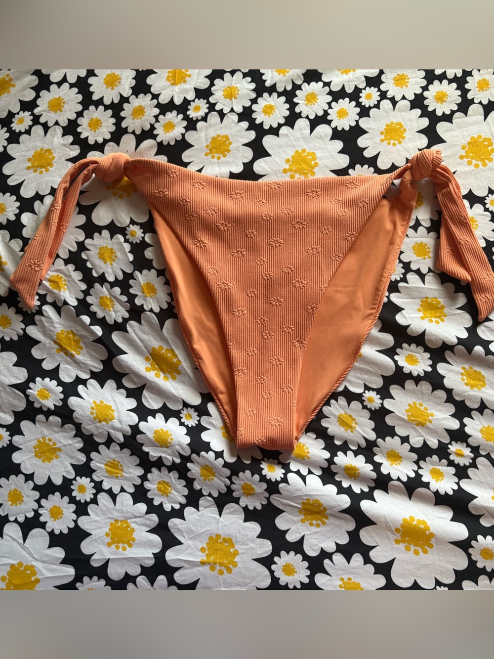 Kittenish Textured Bikini Bottoms 🧡